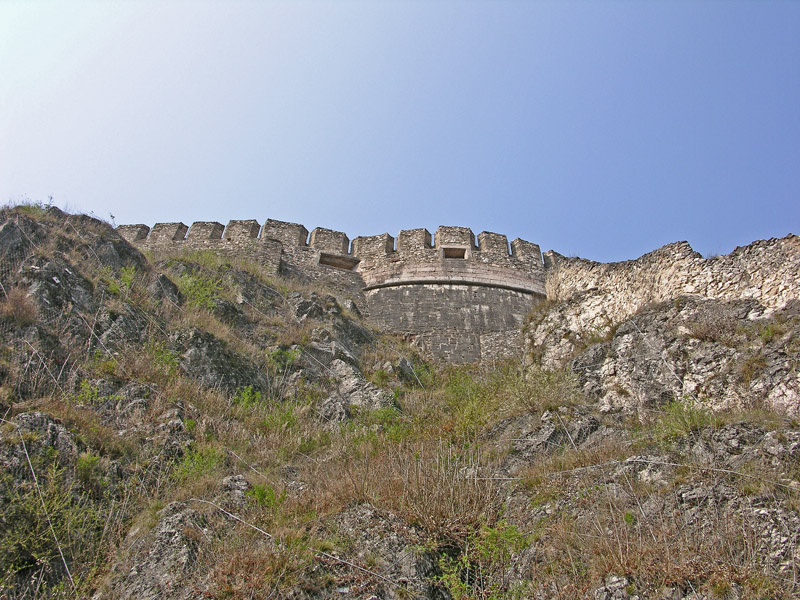 CASTEL BESENO